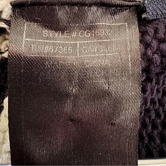 Cupcakes and Cashmere Striped Black & White Sweater, Zipper Accents, Size Small - Picture 9 of 10